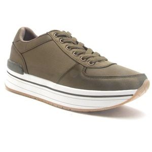 Qupid Olive Green Platform Sneakers / Size 6